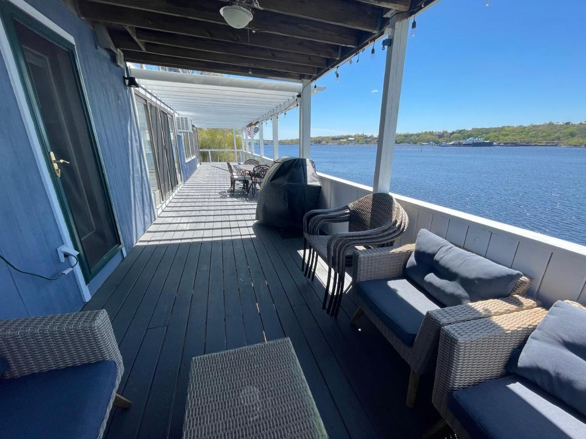 Spectacular Home With A Amazing Ocean - River View جروتون المظهر الخارجي الصورة