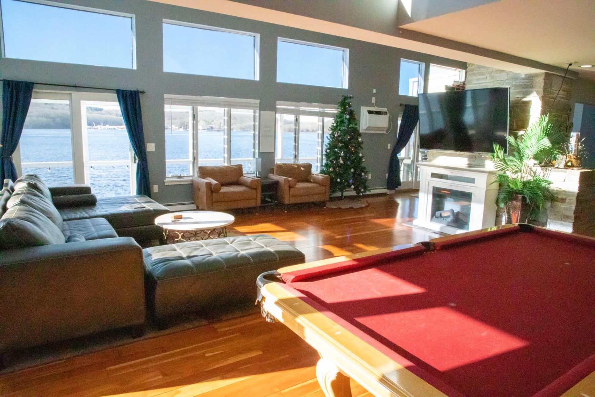 Spectacular Home With A Amazing Ocean - River View جروتون المظهر الخارجي الصورة